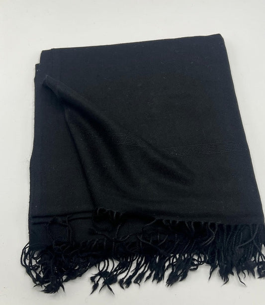 64 wool plane black shawl