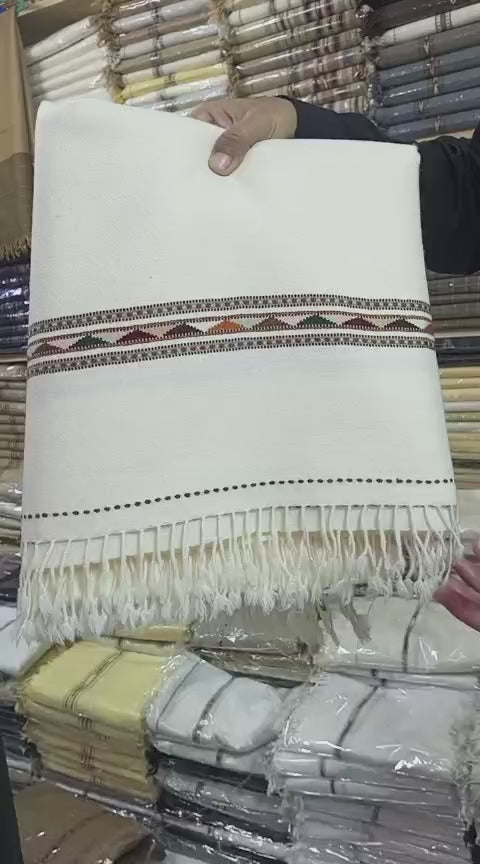 Trapple 48 wool white Shawl